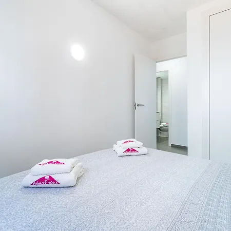 Basic Comfort Gran Reserva 0074 アパート エンプリアブラバ