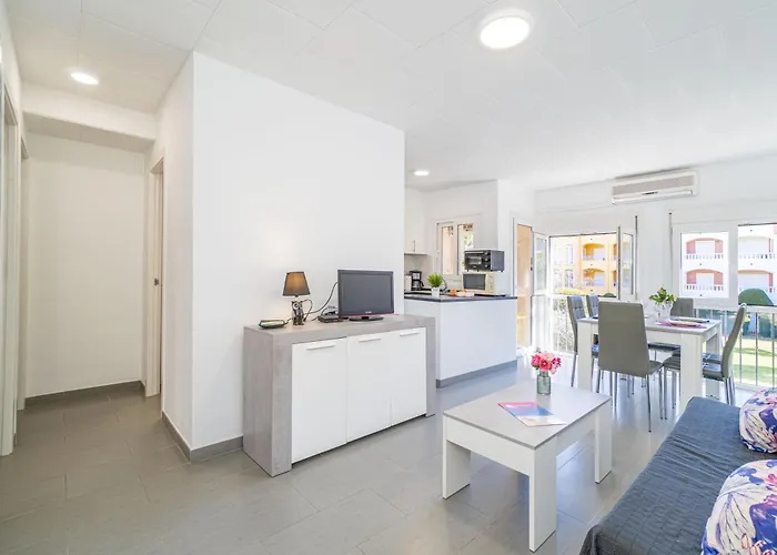 Basic Comfort Gran Reserva 0074 Lejlighed Empuriabrava
